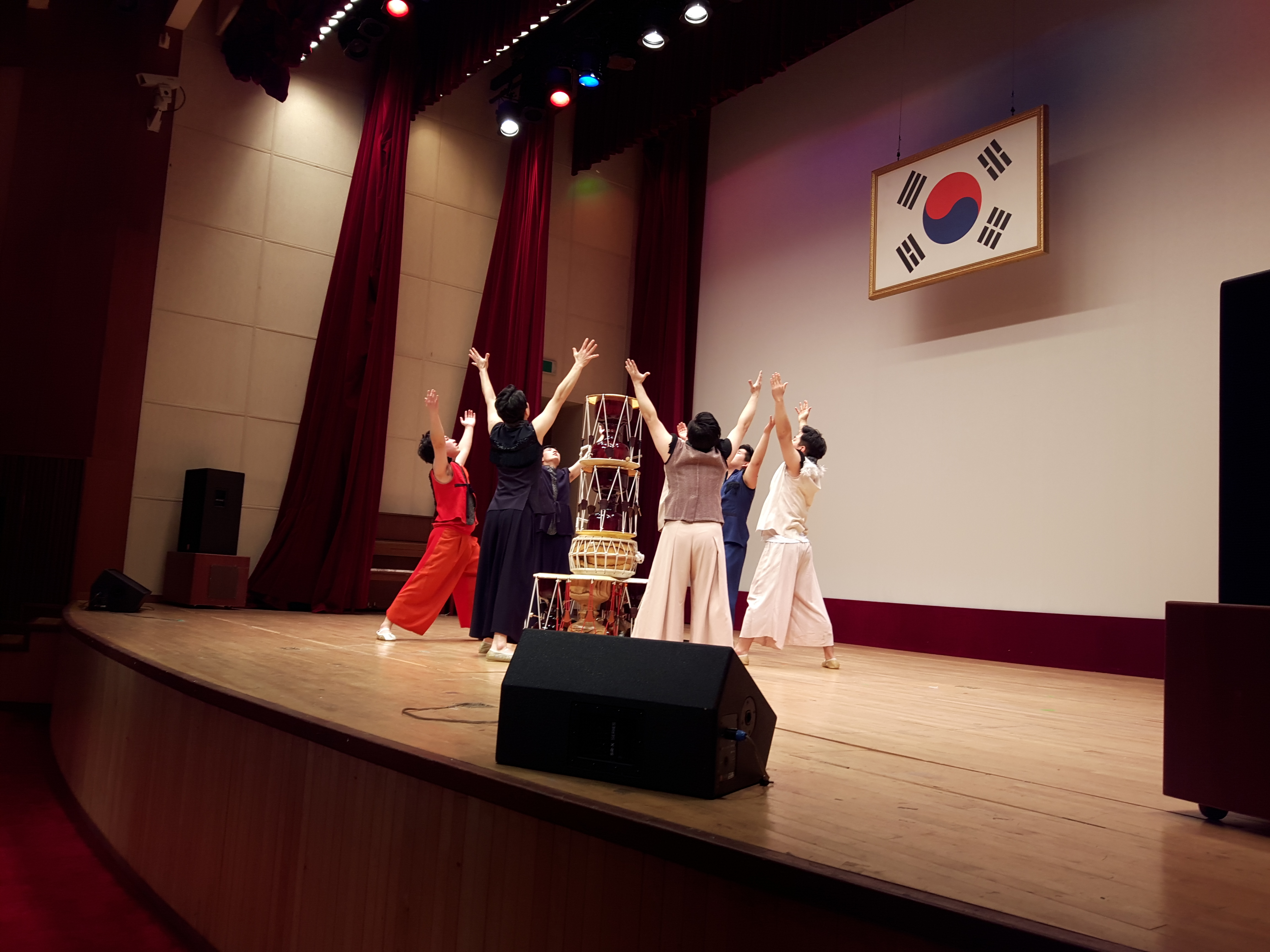 2017년 3월 문화가 있는 날 퓨전 풍물놀이 '유희노리' 공연   섬네일 파일